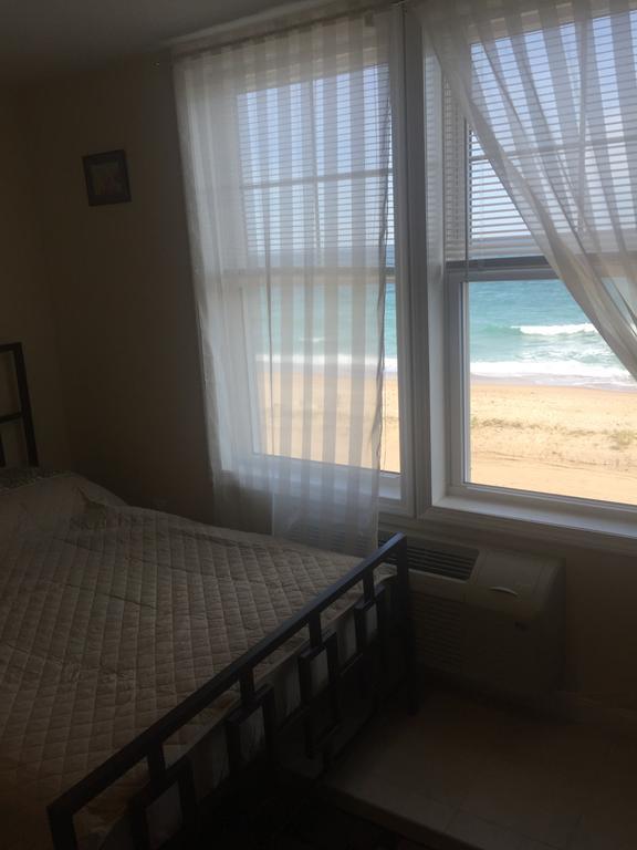 Misquamicut Beach Front Inn Westerly Ngoại thất bức ảnh