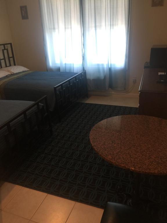 Misquamicut Beach Front Inn Westerly Ngoại thất bức ảnh