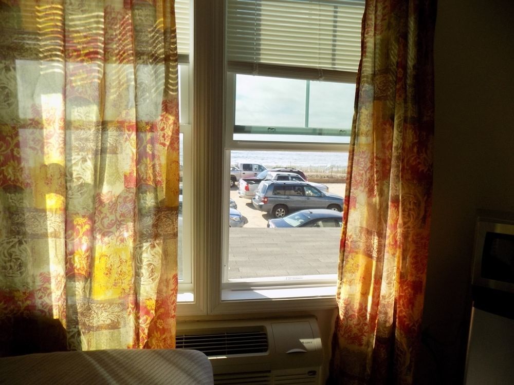 Misquamicut Beach Front Inn Westerly Ngoại thất bức ảnh